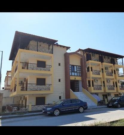 Hotel Kosmas Sarti Luaran gambar