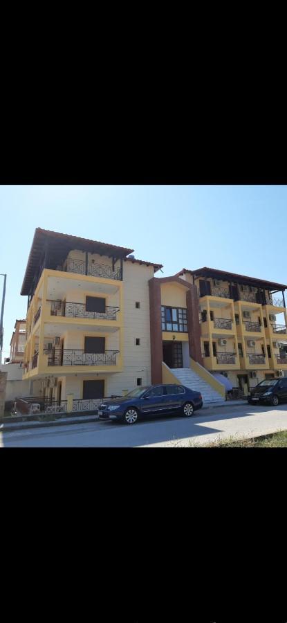 Hotel Kosmas Sarti Luaran gambar