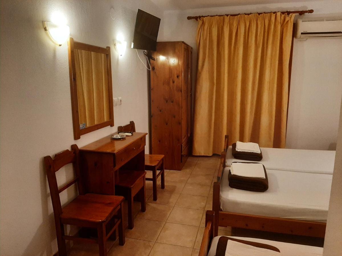 Hotel Kosmas Sarti Luaran gambar