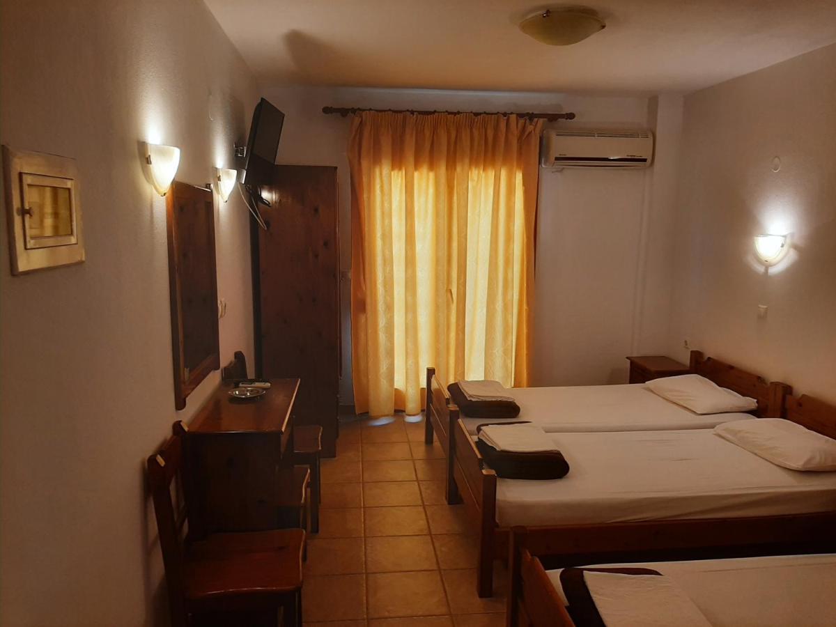 Hotel Kosmas Sarti Luaran gambar