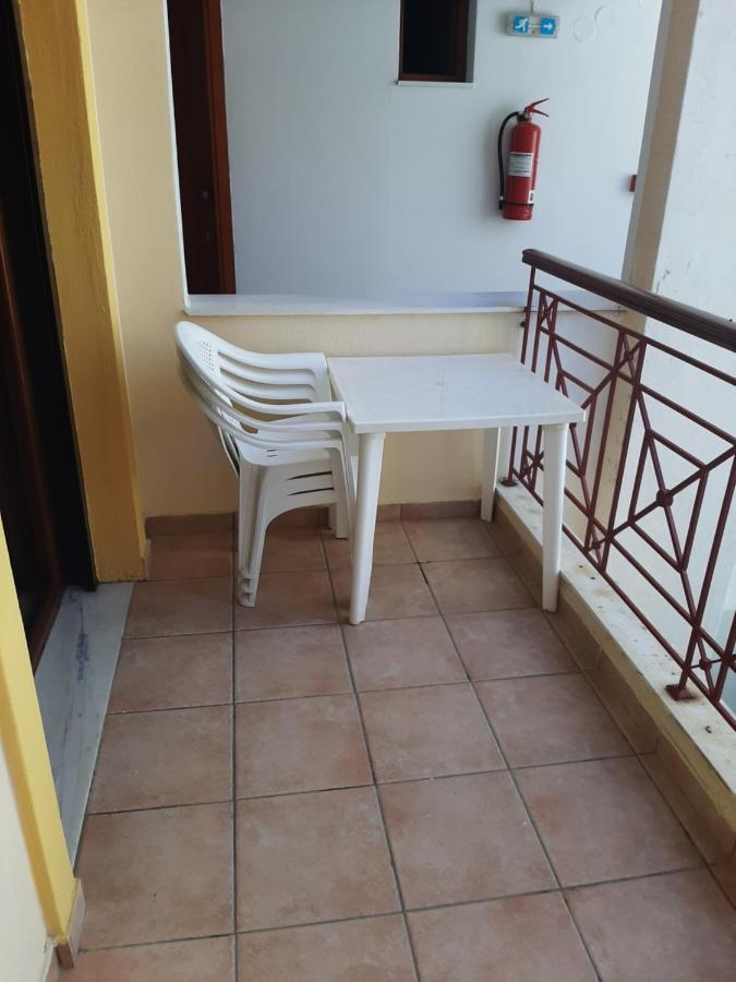 Hotel Kosmas Sarti Bilik gambar