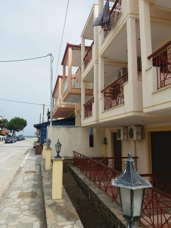 Hotel Kosmas Sarti Luaran gambar