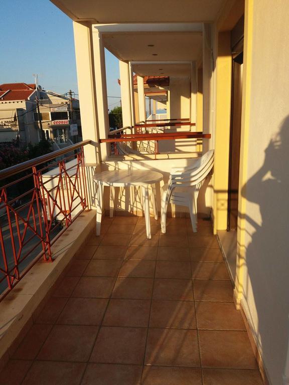 Hotel Kosmas Sarti Luaran gambar