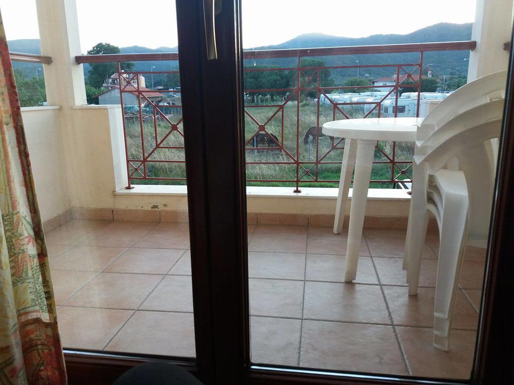 Hotel Kosmas Sarti Luaran gambar